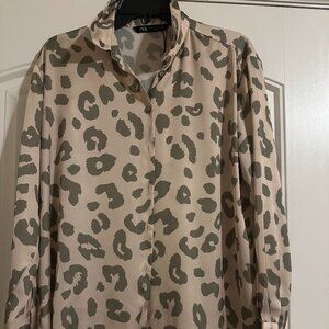 ZARA Leopard Print Button Down Blouse | Long Sleeve | Size M